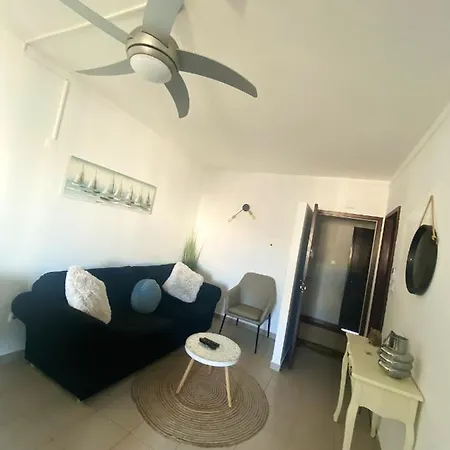 Apartamento One Bedroom At 400 M Away From The With Balcony And Wifi Portimão