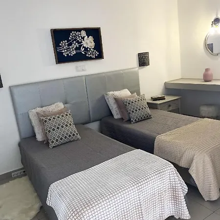 One Bedroom At 400 M Away From The With Balcony And Wifi * Portimão