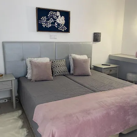 One Bedroom At 400 M Away From The With Balcony And Wifi Appartamento